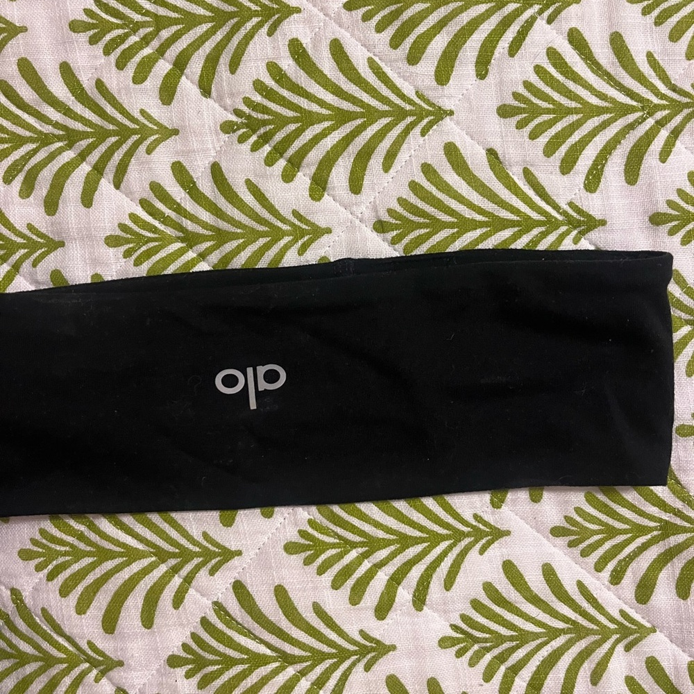 ALO Yoga Black Headband